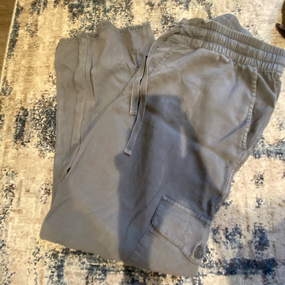 Chelsea and violet pants size M